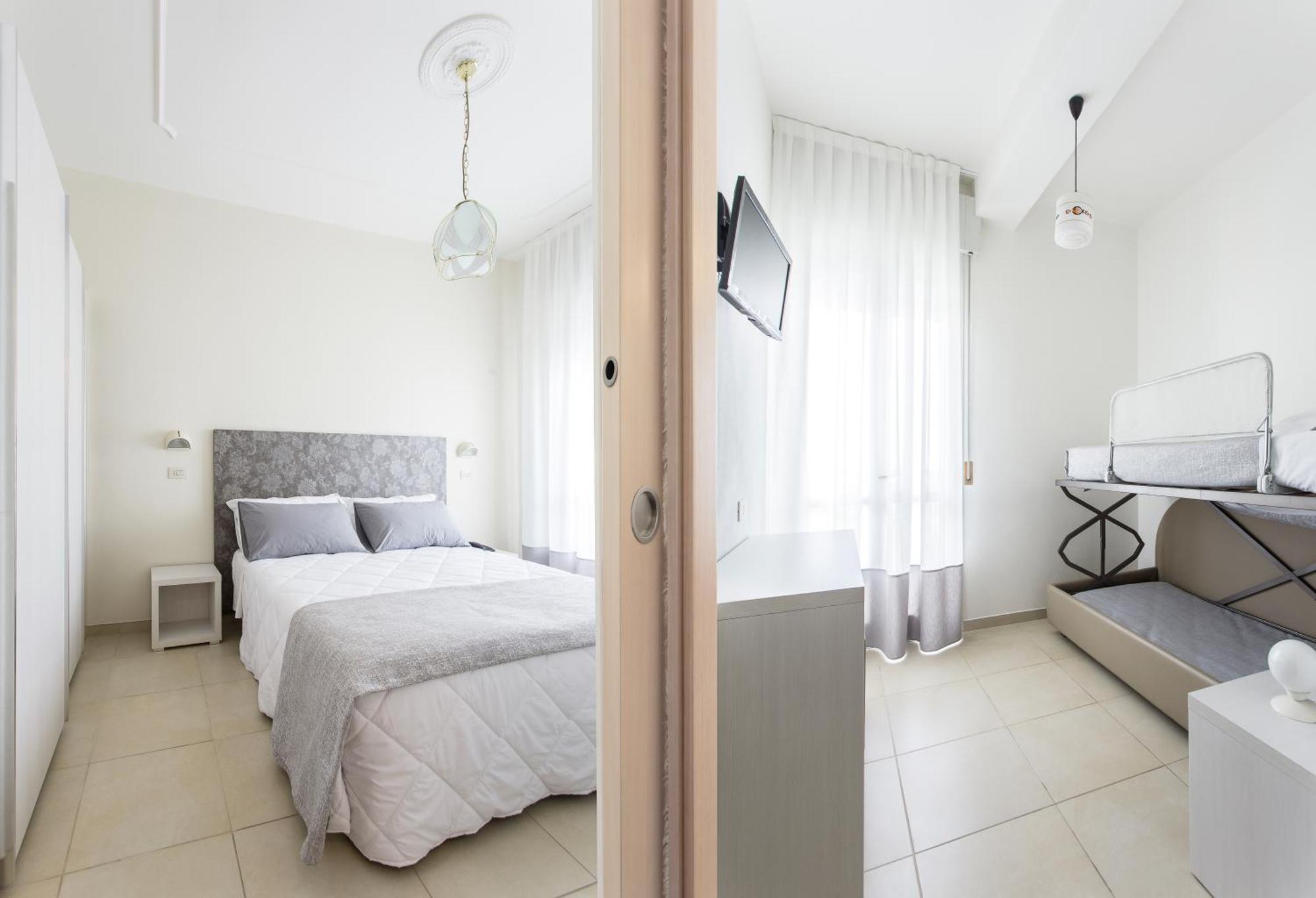 Hotel Caesar Lido Di Savio Eksteriør billede