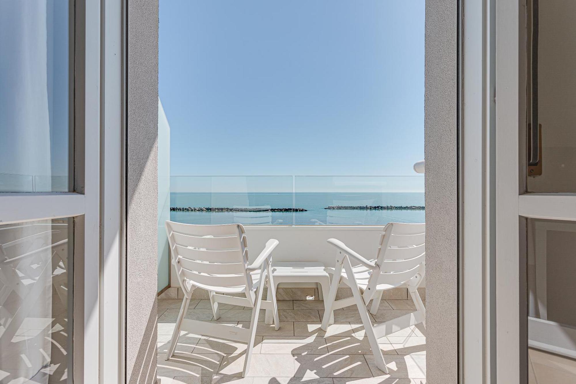 Hotel Caesar Lido Di Savio Eksteriør billede