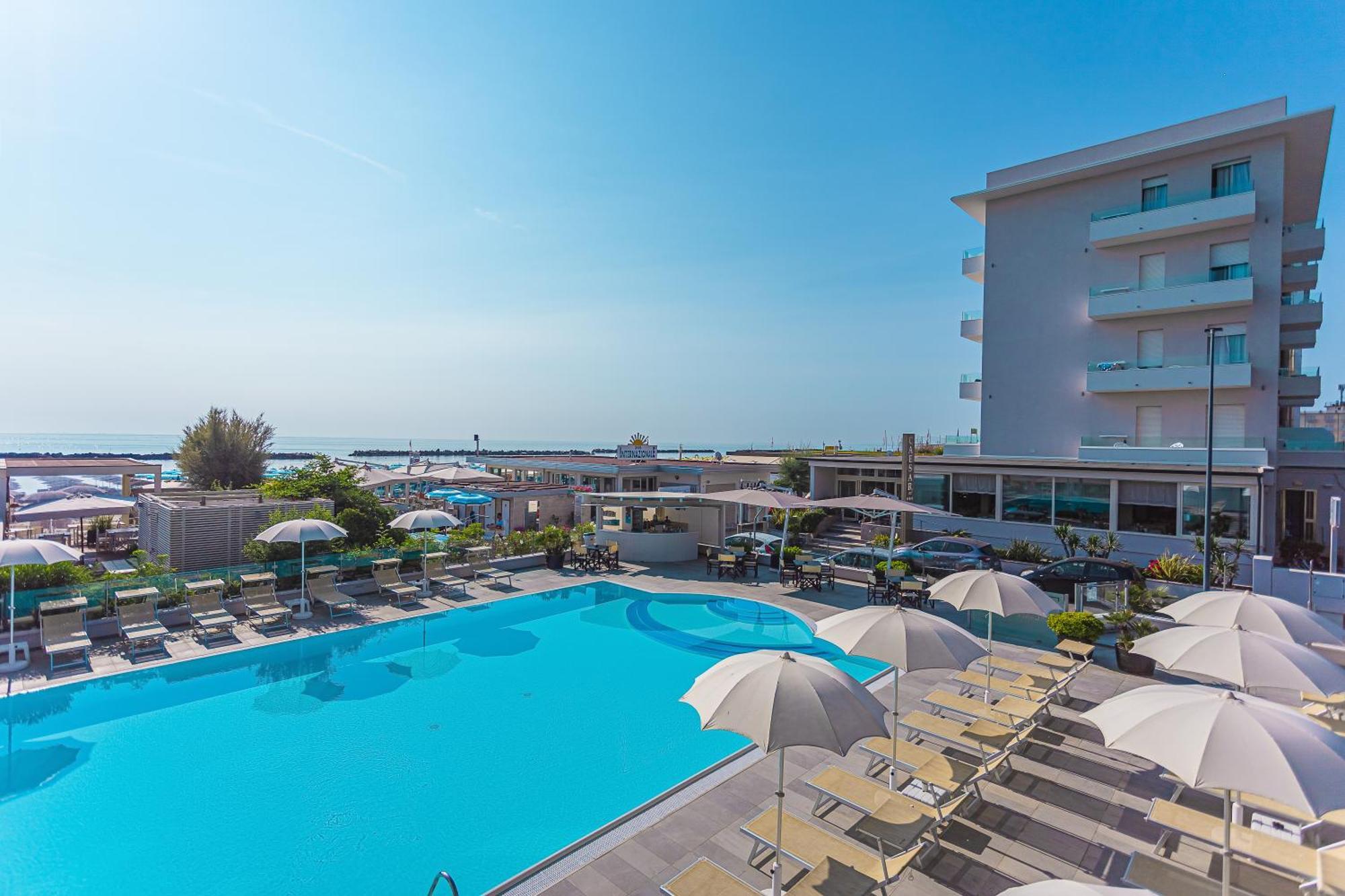 Hotel Caesar Lido Di Savio Eksteriør billede