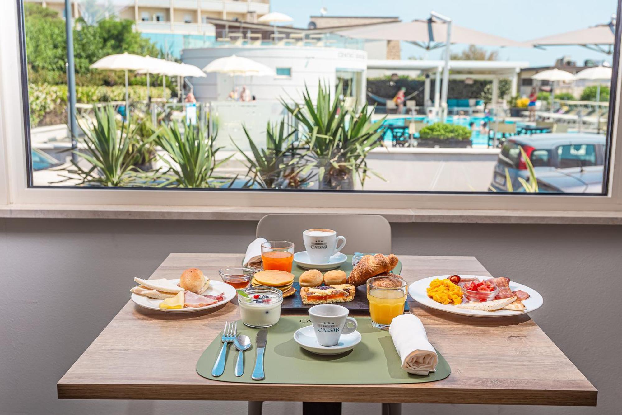 Hotel Caesar Lido Di Savio Eksteriør billede