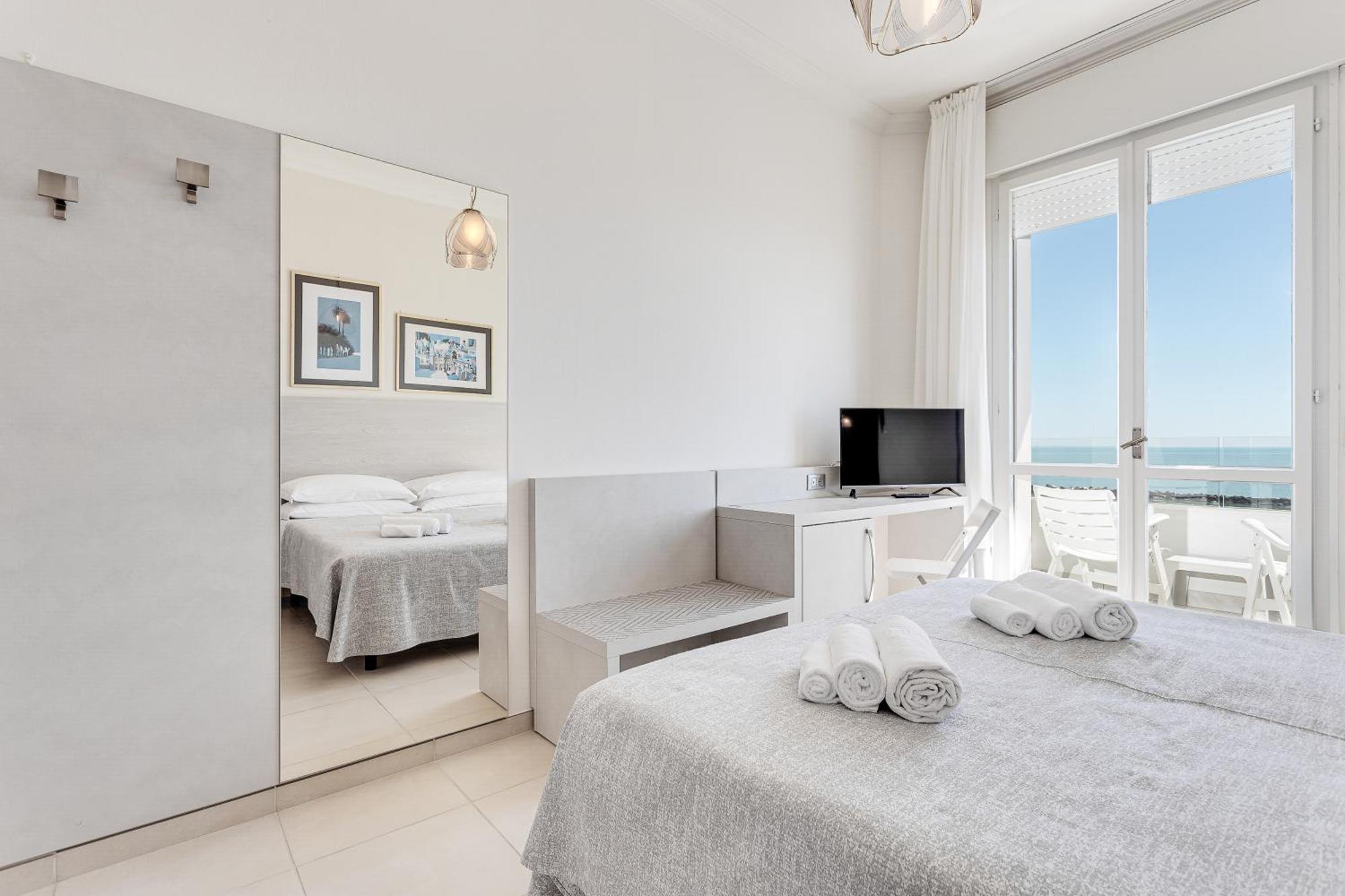 Hotel Caesar Lido Di Savio Eksteriør billede