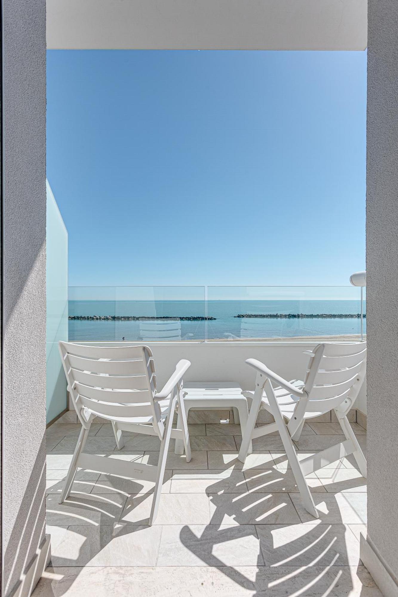 Hotel Caesar Lido Di Savio Eksteriør billede