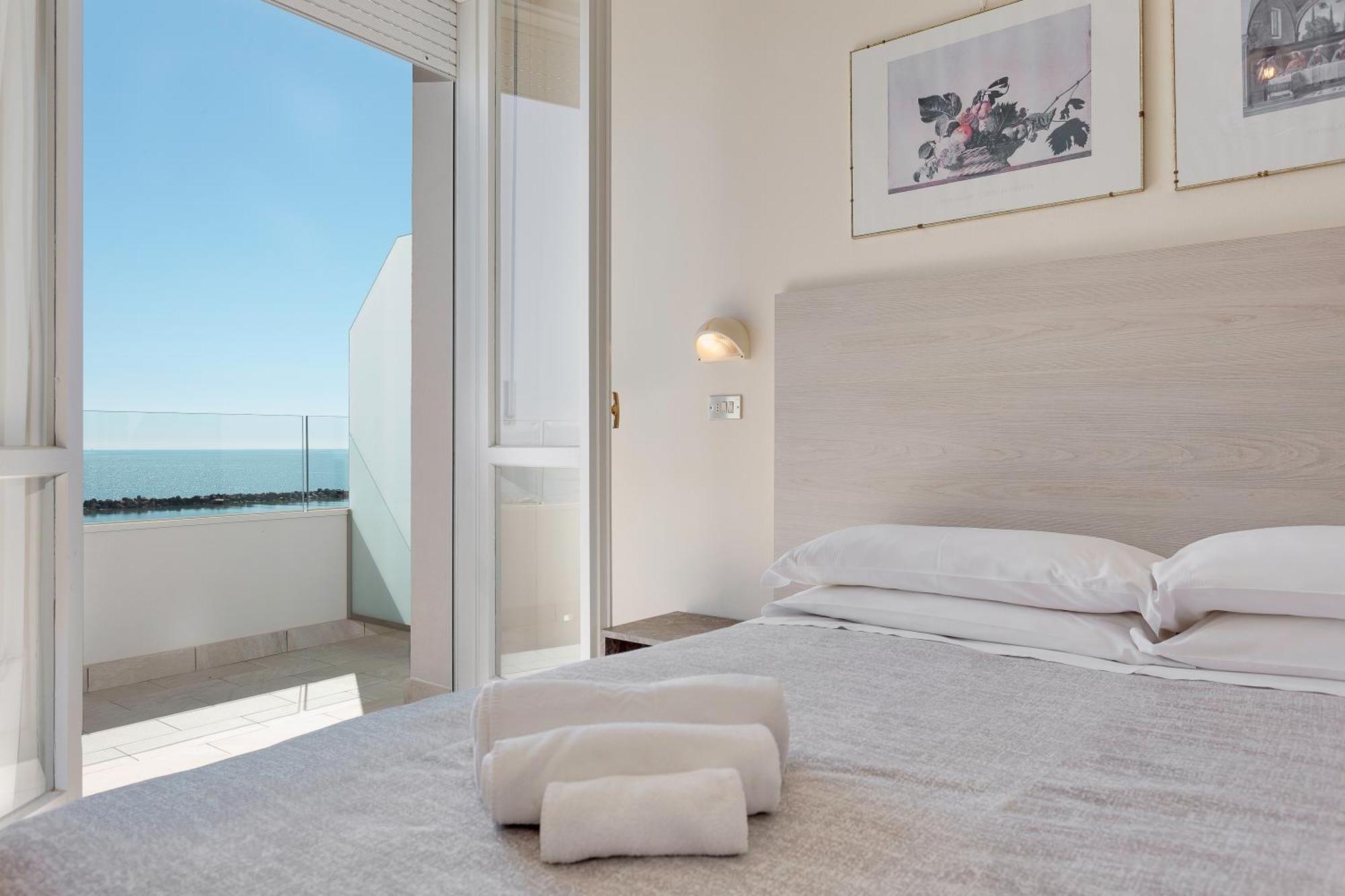 Hotel Caesar Lido Di Savio Eksteriør billede