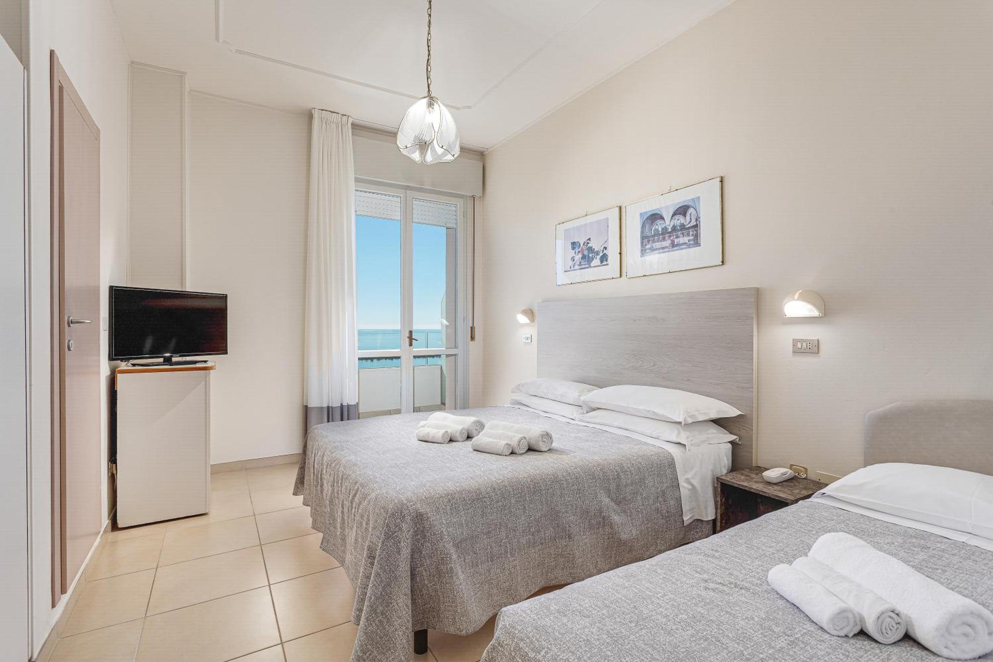 Hotel Caesar Lido Di Savio Eksteriør billede